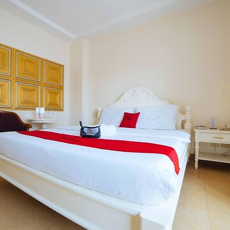 เรดดอร์ซ พรีเมียม แอท โคเรียทาวน์ อังเคเลสซิตี้ Hotel อังเฮเลส ภายนอก รูปภาพ