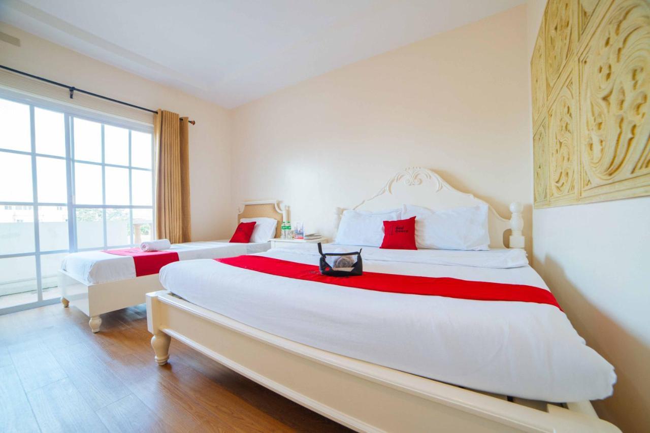 เรดดอร์ซ พรีเมียม แอท โคเรียทาวน์ อังเคเลสซิตี้ Hotel อังเฮเลส ภายนอก รูปภาพ