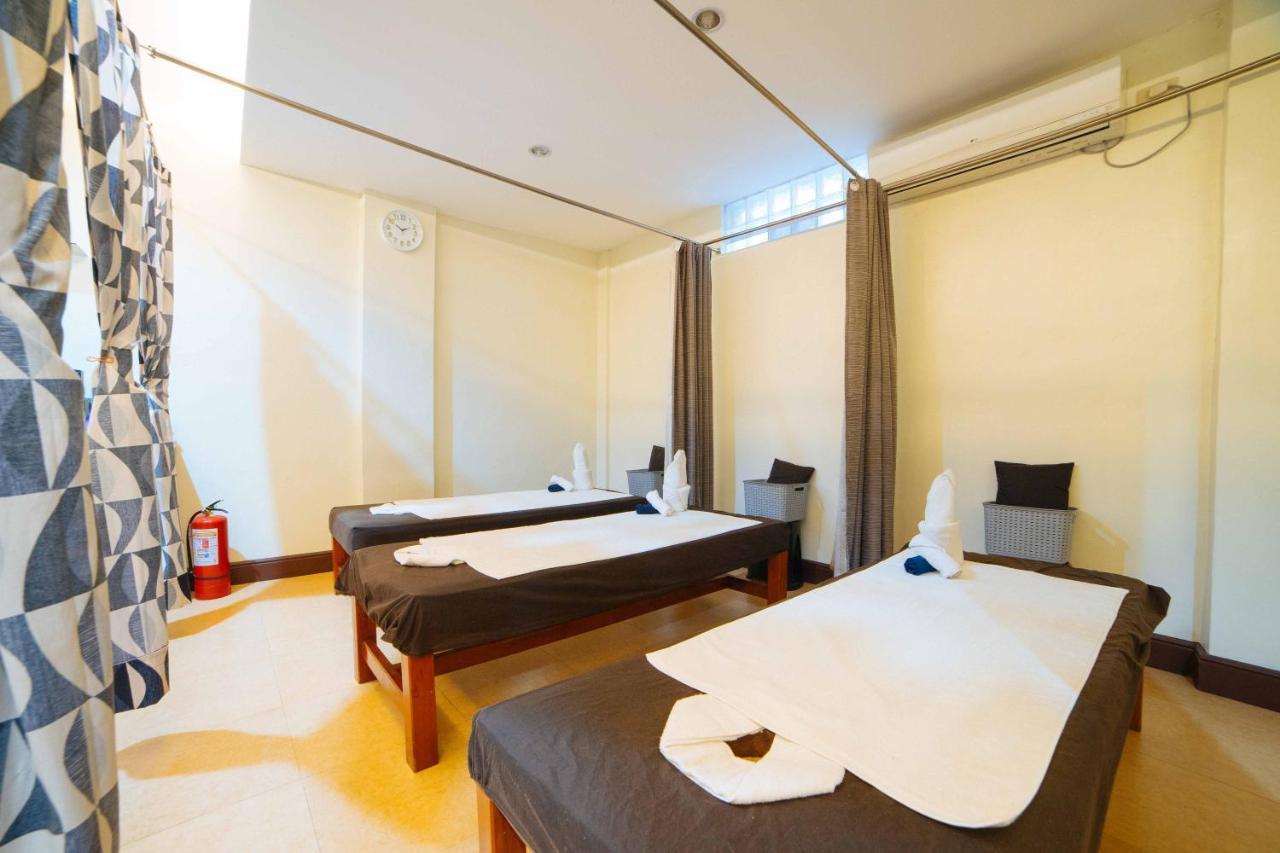 เรดดอร์ซ พรีเมียม แอท โคเรียทาวน์ อังเคเลสซิตี้ Hotel อังเฮเลส ภายนอก รูปภาพ