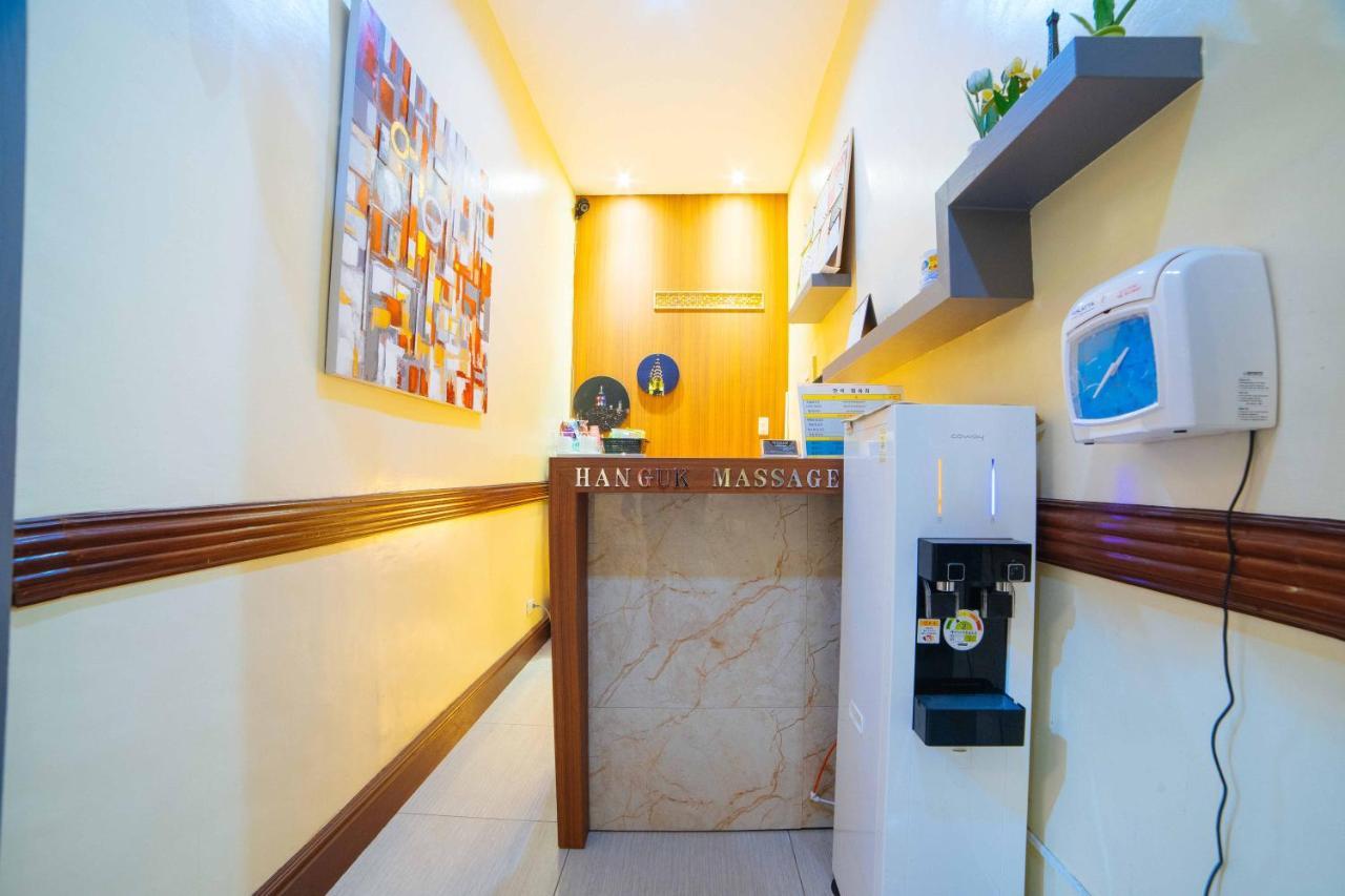 เรดดอร์ซ พรีเมียม แอท โคเรียทาวน์ อังเคเลสซิตี้ Hotel อังเฮเลส ภายนอก รูปภาพ