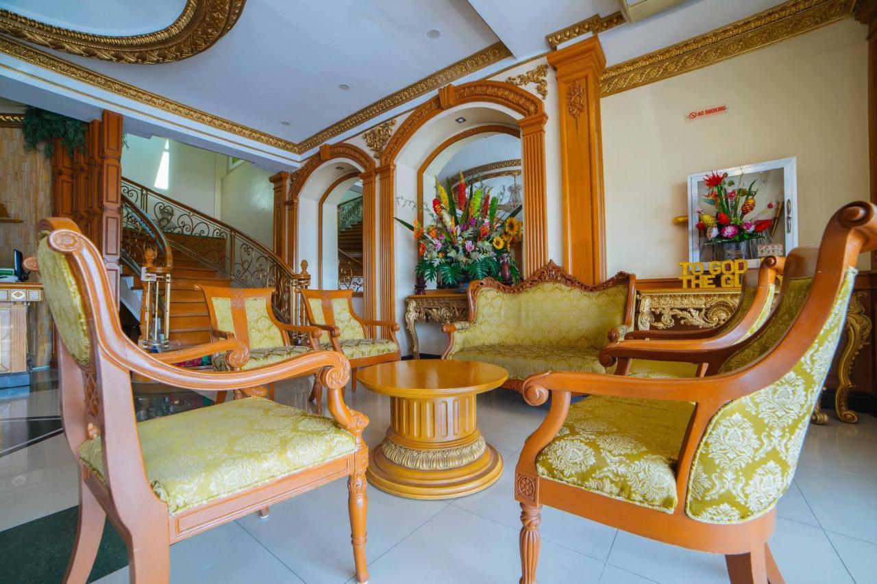 เรดดอร์ซ พรีเมียม แอท โคเรียทาวน์ อังเคเลสซิตี้ Hotel อังเฮเลส ภายนอก รูปภาพ